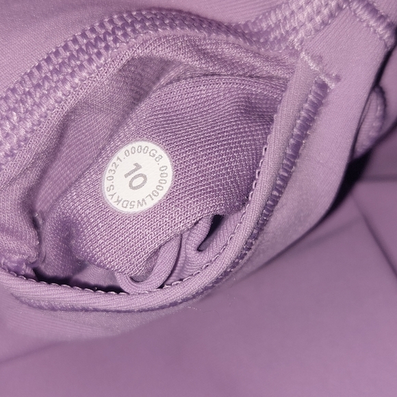 COPY - VEUC Lululemon Lined Wonder Unders 10 - Picture 4 of 5
